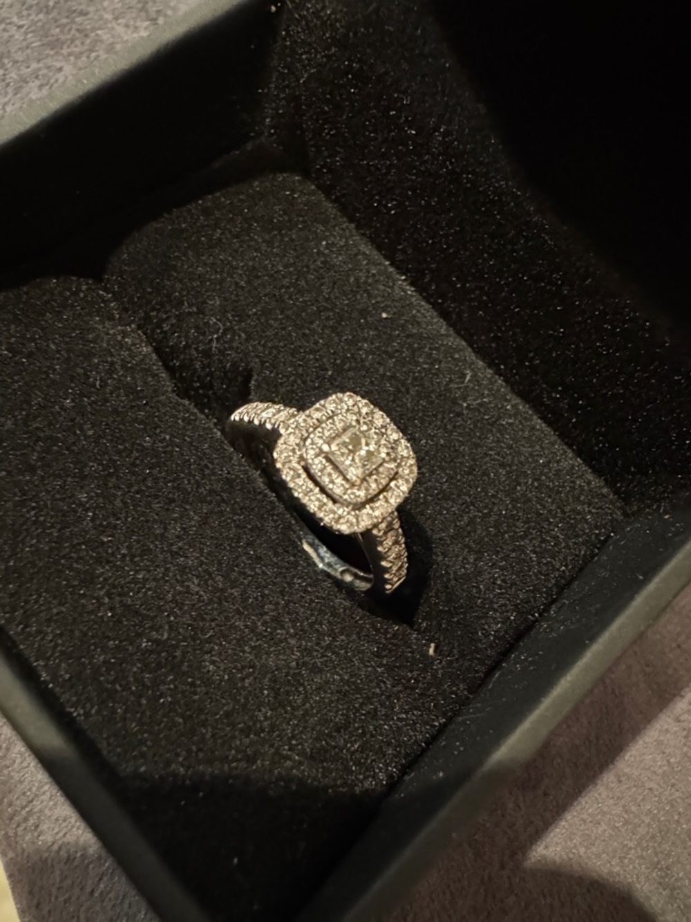 Zales white gold ring, real diamond not mined 1 ct white gold NOT SILVER